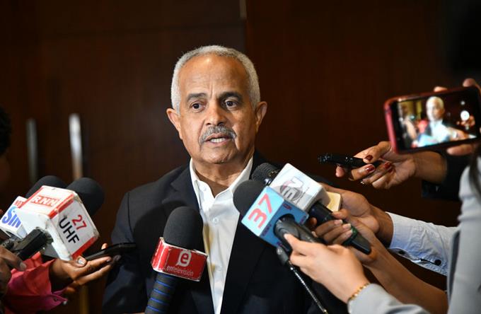 Ministro de Agricultura autoriza siembra de arroz en Dajab&oacute;n y Valverde por aumento de lluvias