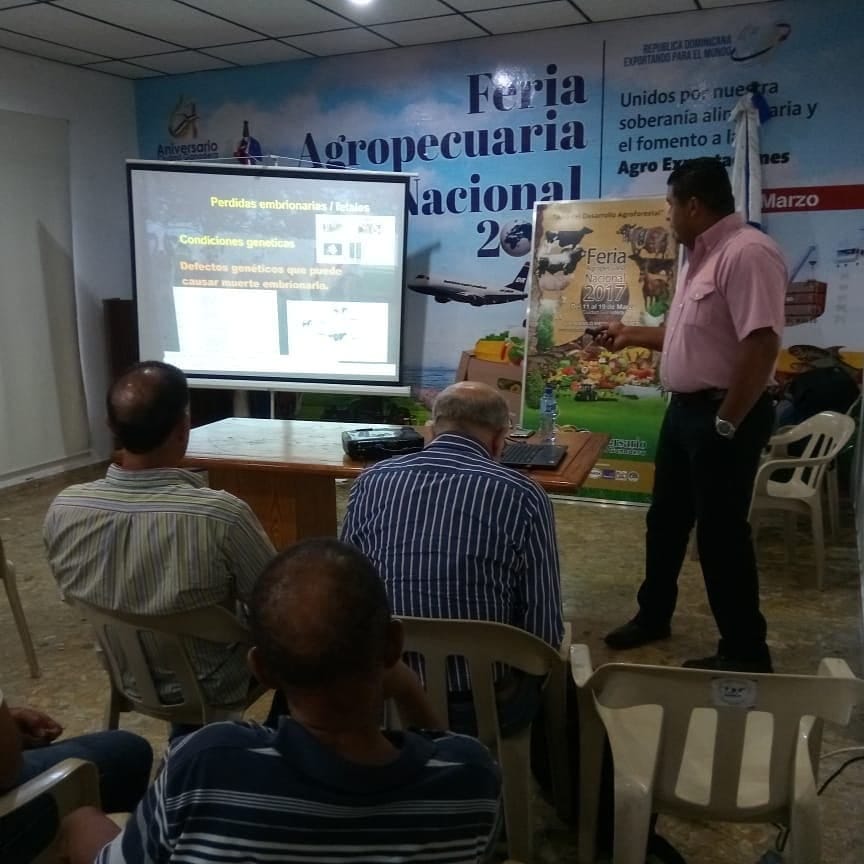 Realizan charla para presentar avances en la consolidaci&oacute;n inmunol&oacute;gica de un Hato Bovino