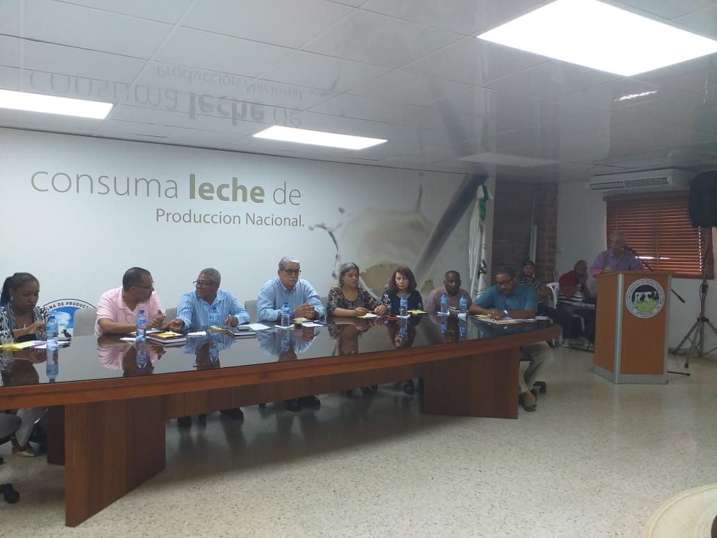 Colegio de M&eacute;dicos Veterinarios realiza Asamblea General