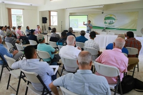 Bananeros reducen el uso de agroqu&iacute;micos