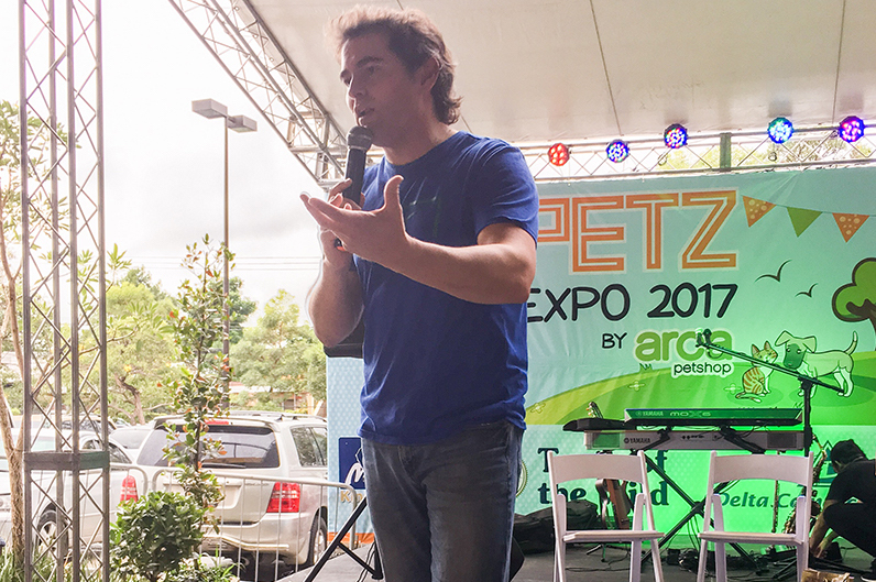 El Dr. Sebasti&aacute;n Jim&eacute;nez expone sobre la tenencia responsable