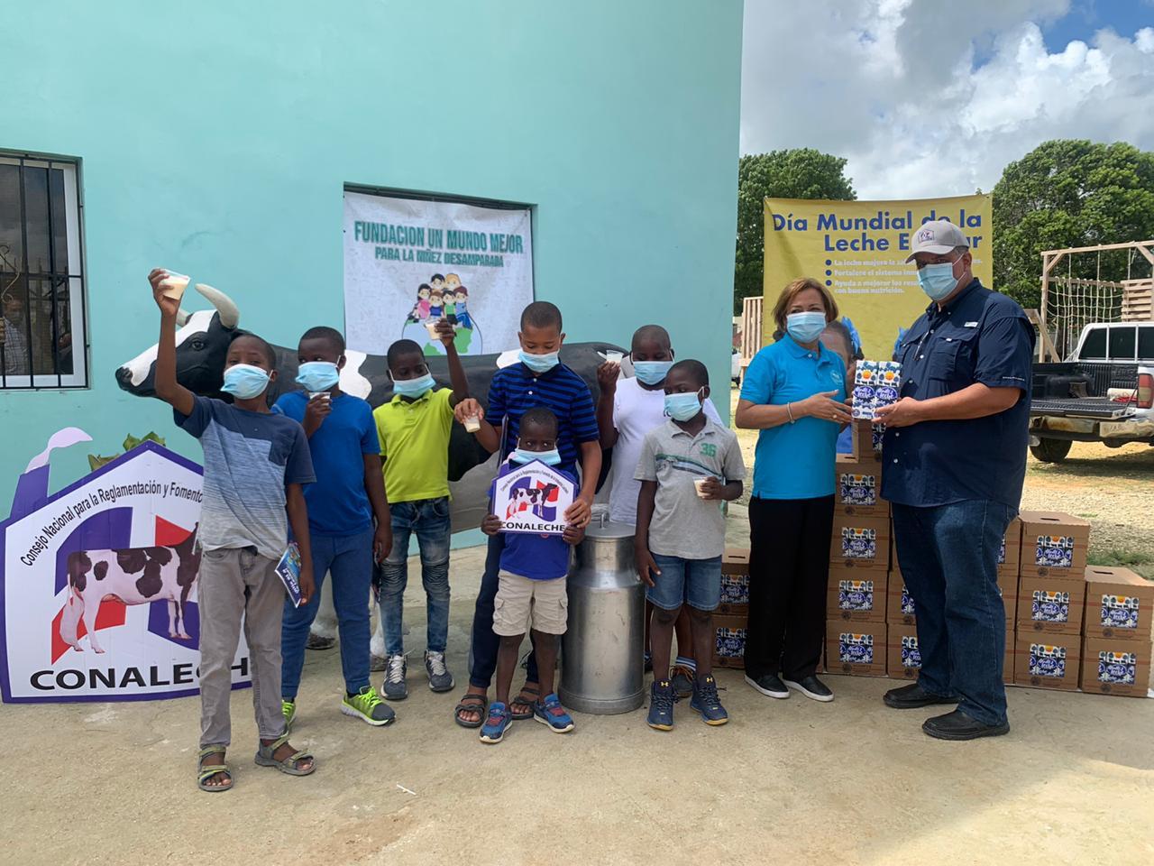 Conaleche celebra D&iacute;a Mundial de la Leche Escolar con donaci&oacute;n de productos l&aacute;cteos 