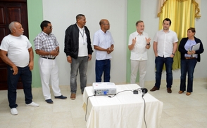 Promueven intercambio comercial pescadores
